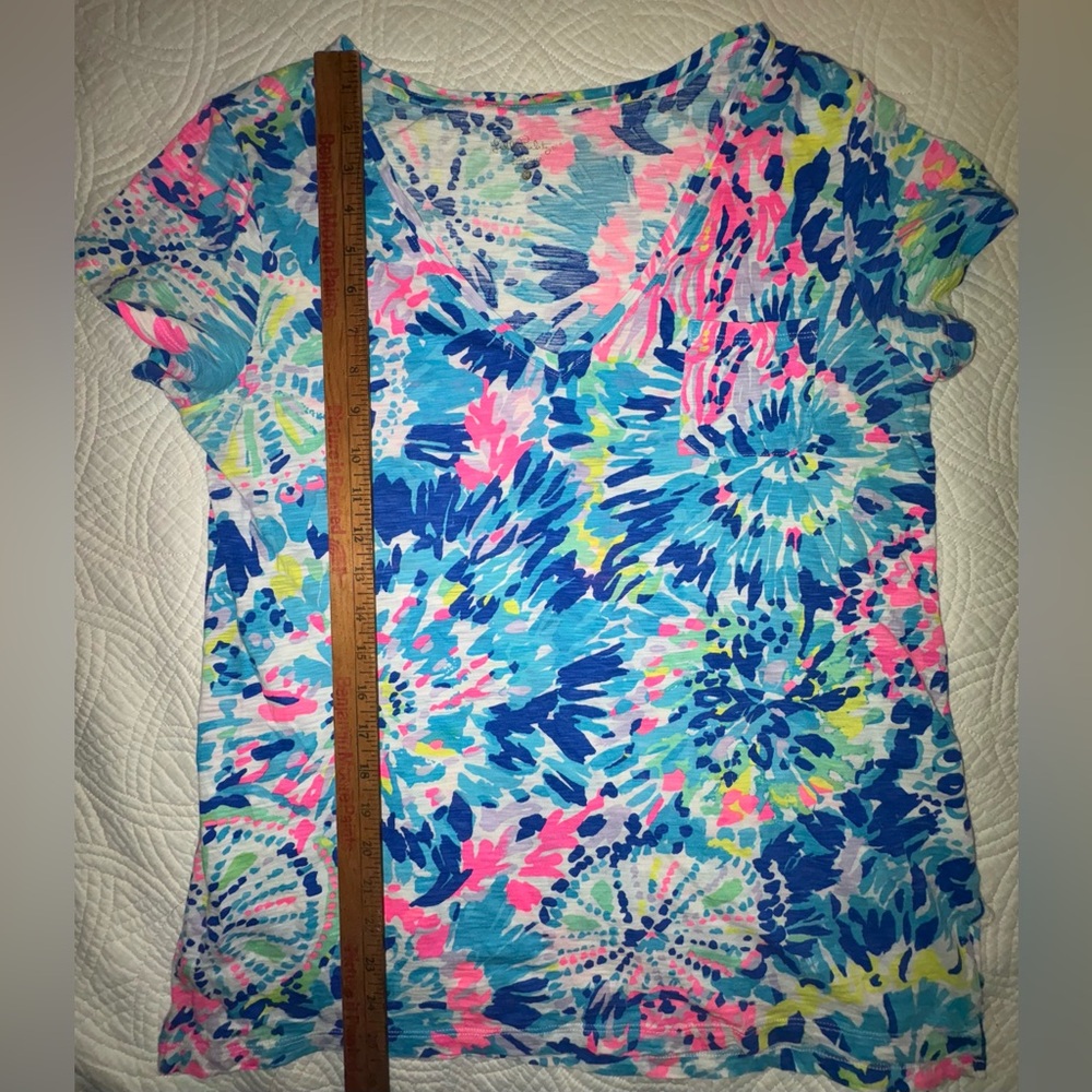 Lilly Pulitzer Colorful Floral Print T-Shirt Medium - Picture 4 of 6